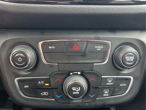 Certified 2020 Jeep Compass Limited image 21