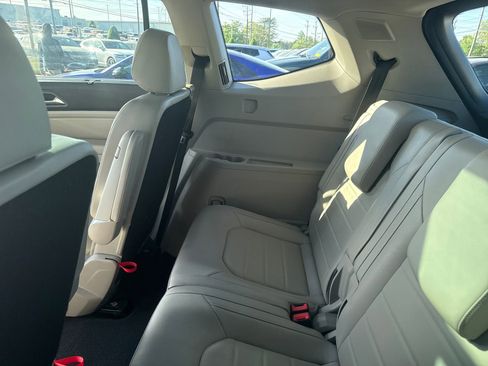 Used 2019 Volkswagen Atlas SEL Premium image 12