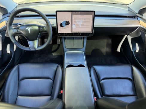 Used 2023 Tesla Model 3 Standard Range image 40