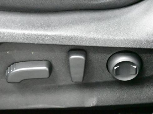 Used 2019 Subaru Forester Premium w/ All-Weather Package image 20