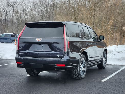Used 2022 Cadillac Escalade Sport Platinum image 16