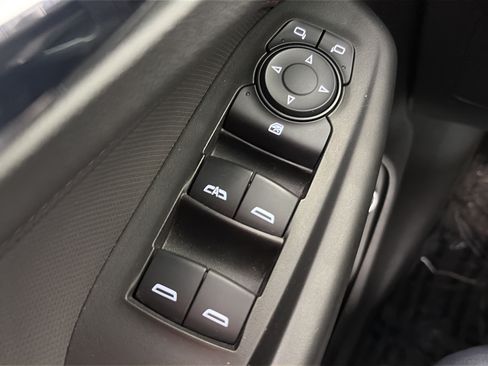 Used 2022 Chevrolet TrailBlazer RS w/ Sun and Liftgate Package AWD/4WD image 33