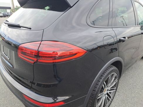 Used 2015 Porsche Cayenne S w/ Premium Package AWD/4WD image 19