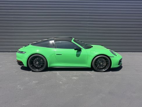 Certified 2022 Porsche 911 Targa 4 GTS AWD/4WD image 8