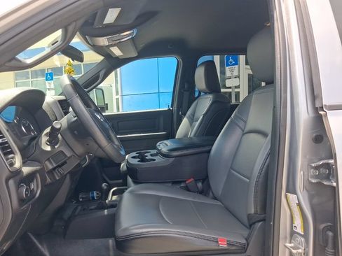 Used 2024 RAM 2500 Tradesman w/ Chrome Appearance Group AWD/4WD image 24