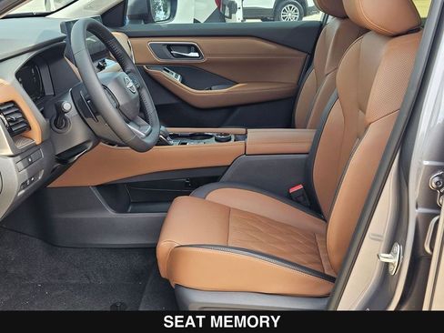 New 2026 Nissan Rogue Platinum AWD/4WD image 11