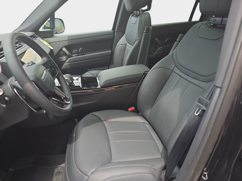 New 2026 Land Rover Range Rover Sport Dynamic SE AWD/4WD image 12