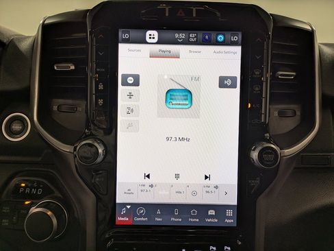 Used 2024 RAM 2500 Big Horn w/ Sport Appearance Package image 13