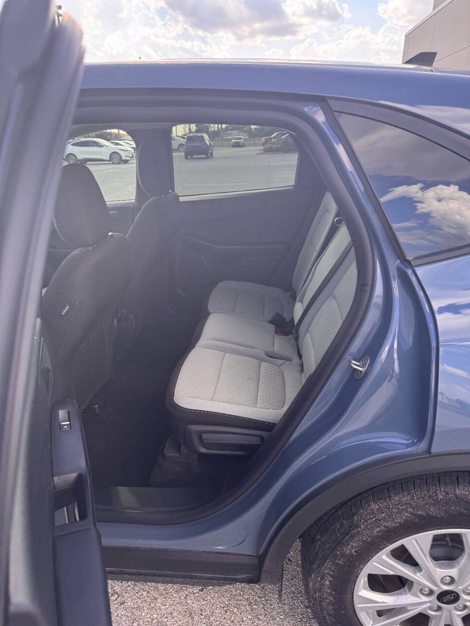 Used 2025 Ford Escape Active w/ Tech Pack #1 FWD image 5