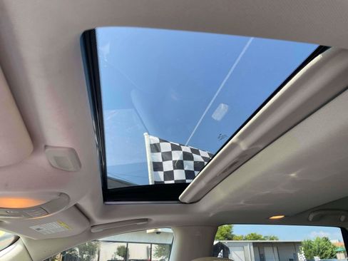 Used 2020 INFINITI QX60 Luxe w/ Essential Package FWD image 17