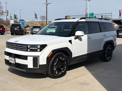 Used 2026 Hyundai Santa Fe SEL image 4