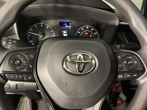 Certified 2025 Toyota Corolla LE image 16