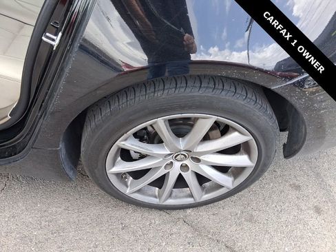 Used 2011 Jaguar XJ image 8