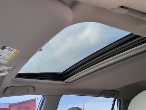 Used 2011 Toyota RAV4 Limited image 15