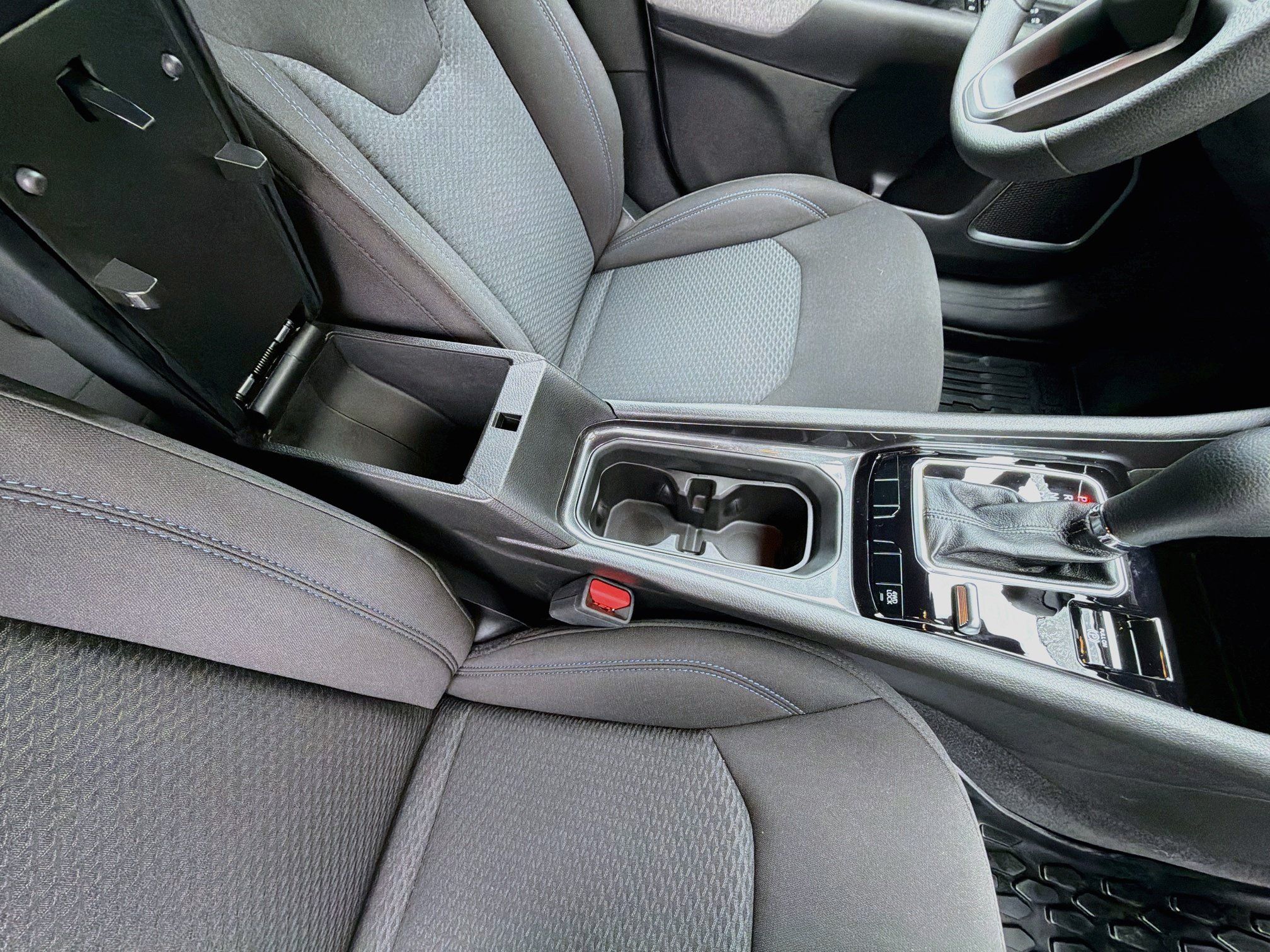Used 2025 Jeep Compass Sport AWD/4WD image 28