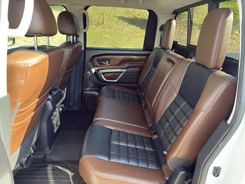 Used 2017 Nissan Titan Platinum Reserve image 21