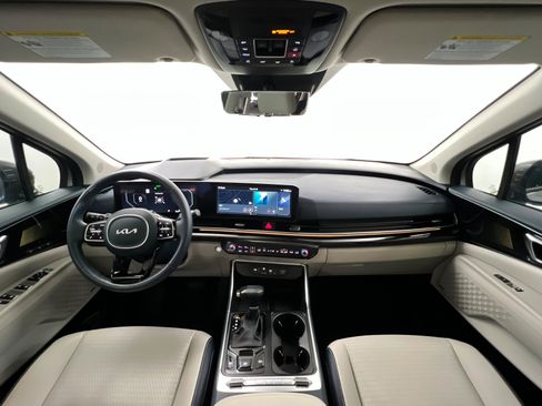 Used 2026 Kia Carnival SX Prestige FWD image 10