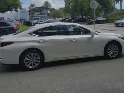 Used 2019 Lexus ES 350 w/ Accessory Package 2 FWD image 9