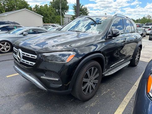 Used 2025 Mercedes-Benz GLE 450e 4MATIC image 4