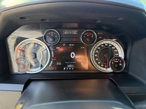 Used 2016 RAM 3500 Laramie image 17