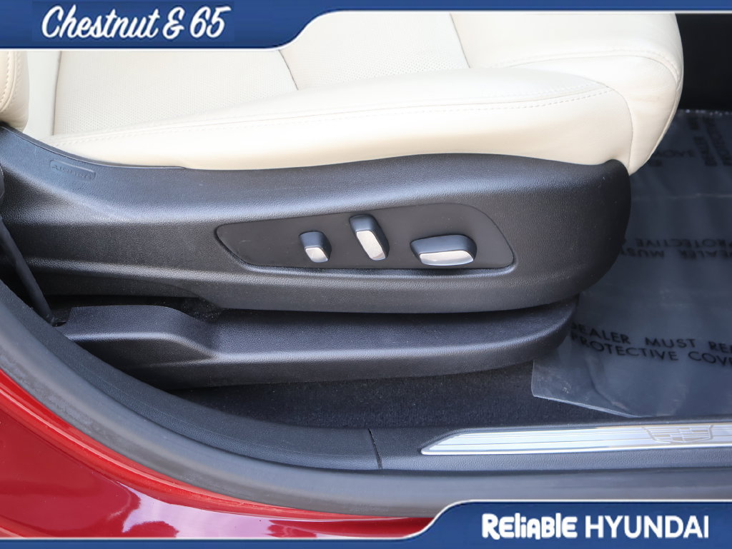Used 2017 Cadillac XT5 Premium Luxury FWD image 10