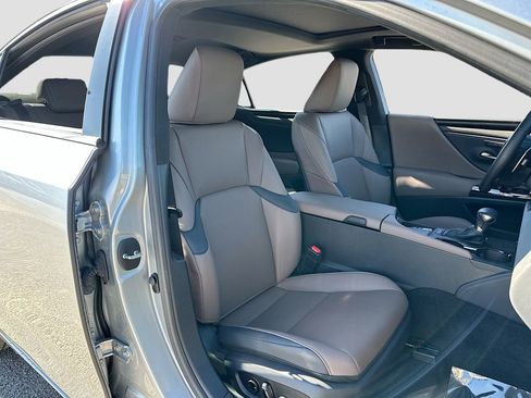 Used 2023 Lexus ES 250 250 image 27