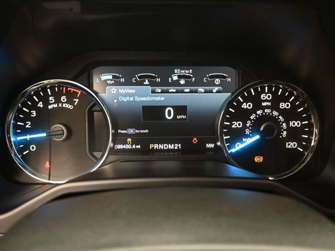 Used 2015 Ford F150 Platinum w/ Trailer Tow Package image 6