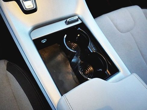 Certified 2023 Hyundai Palisade SE image 30