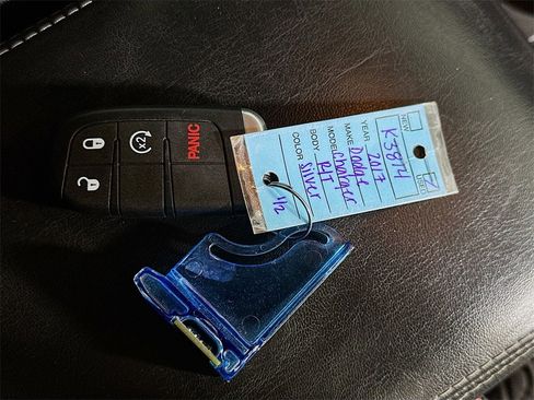 Used 2017 Dodge Charger R/T image 26