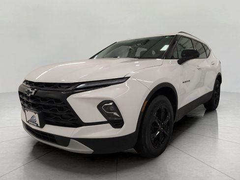 Used 2024 Chevrolet Blazer LT w/ Convenience Package AWD/4WD image 12