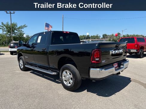 Used 2026 RAM 2500 Big Horn AWD/4WD image 8