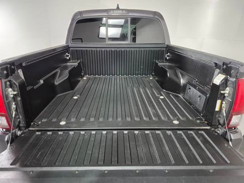 Certified 2020 Toyota Tacoma SR w/ SR Convenience Package image 14