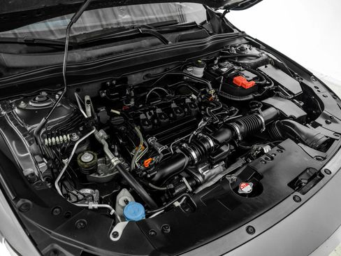 Used 2018 Honda Accord Sport image 43