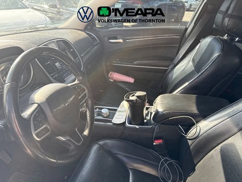 Used 2020 Chrysler 300 Limited AWD/4WD image 6