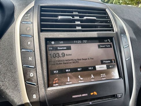 Used 2017 Lincoln MKC Reserve AWD/4WD image 21