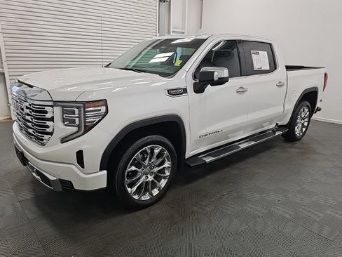 Certified 2024 GMC Sierra 1500 Denali w/ Technology Package AWD/4WD image 5