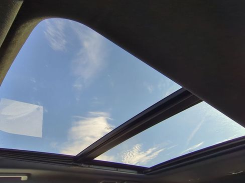 Used 2023 Ford Expedition Limited image 19