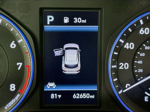 Used 2020 Hyundai Kona Limited AWD/4WD image 14