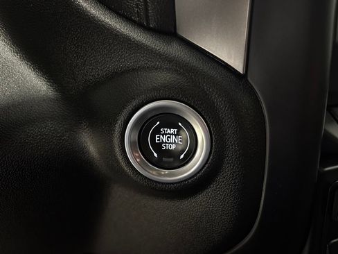 Used 2019 Chevrolet Silverado 1500 LT w/ All-Star Edition AWD/4WD image 24