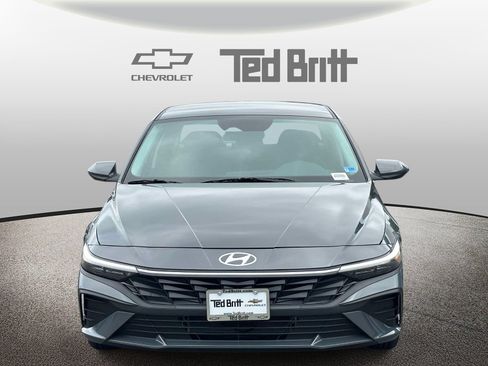 Used 2026 Hyundai Elantra Hybrid FWD image 2