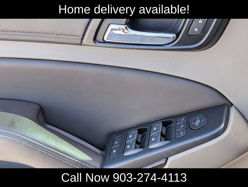 Used 2020 Chevrolet Suburban LT w/ Luxury Package AWD/4WD image 28
