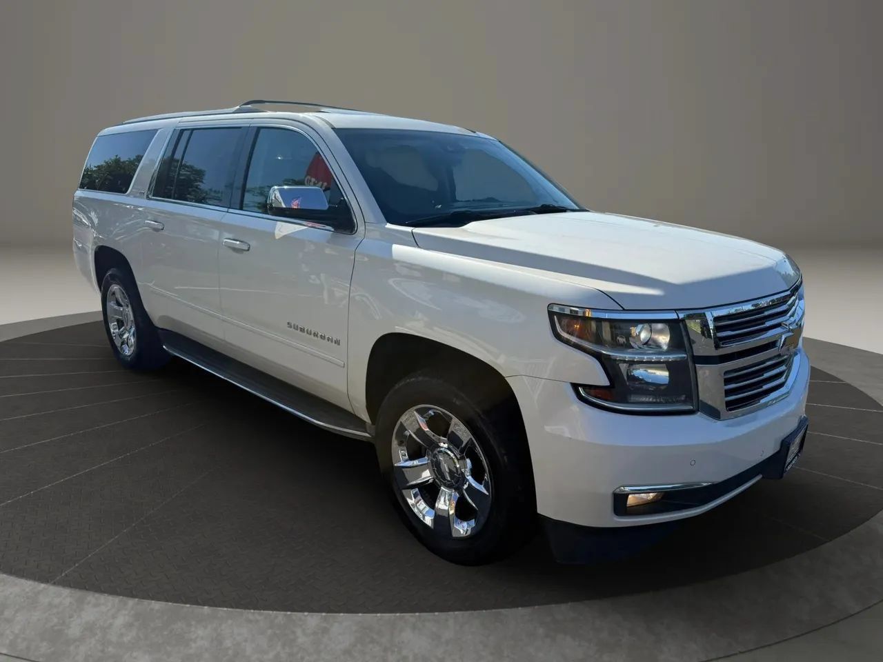 Used 2015 Chevrolet Suburban LTZ AWD/4WD image 5