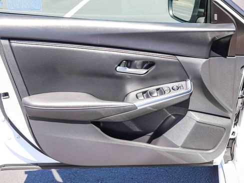 Used 2024 Nissan Sentra SR FWD image 26
