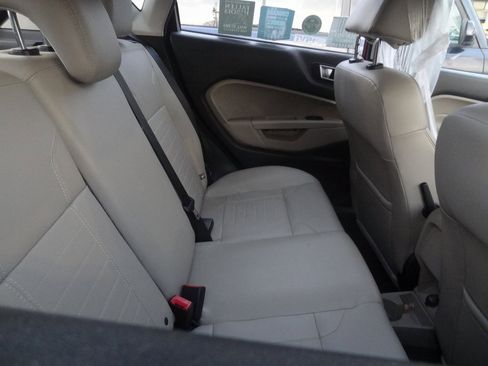 Used 2015 Ford Fiesta Titanium image 6