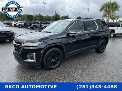 Used 2023 Chevrolet Traverse LT