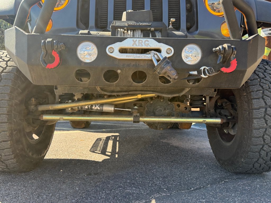 Used 2016 Jeep Wrangler Sport w/ Connectivity Group AWD/4WD image 27