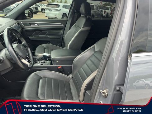 Used 2020 Volkswagen Atlas Cross Sport SEL Premium AWD/4WD image 16