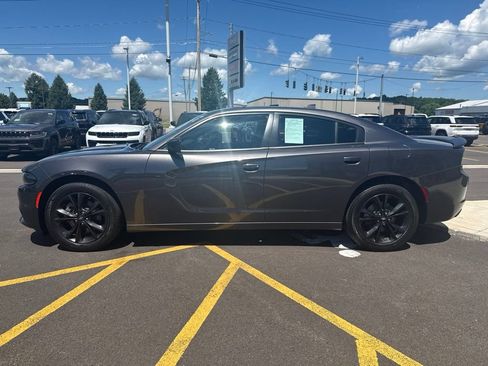 Used 2023 Dodge Charger SXT w/ Blacktop Package AWD/4WD image 5