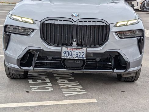 Used 2023 BMW X7 xDrive40i w/ M Sport Package image 8