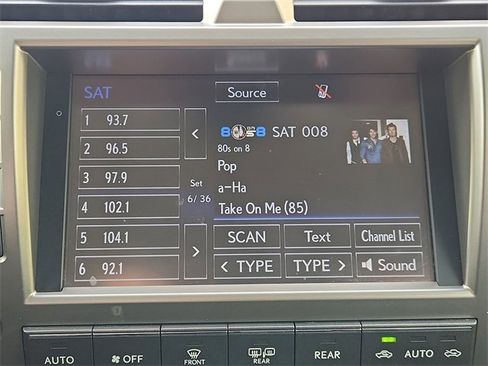 Used 2017 Lexus GX 460 Premium w/ Premium Package image 13